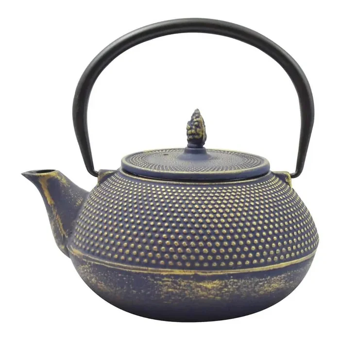 “Arare” Cast Iron 40 fl. oz. Blue/Gold with Trivet