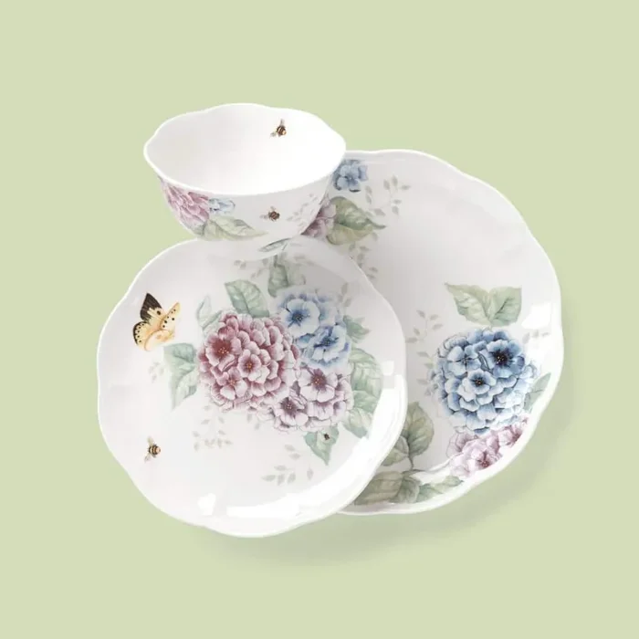Butterfly Meadow 12-Piece Traditional White Porcelain Dinnerware Set (Service for 4)