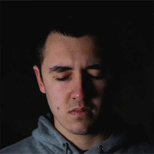 Ryan Bomzer – Worthless (Single)