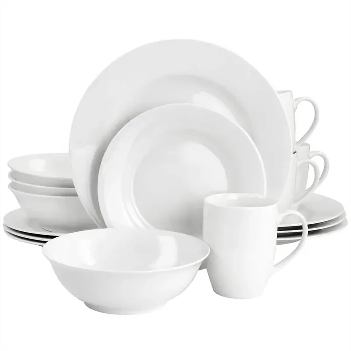 White Cloud Fine Ceramic 16 Piece Dinnerware Set in White